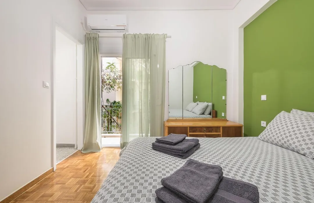 Stylish Luxury Apartment At Ampelokipi Metro Station-1